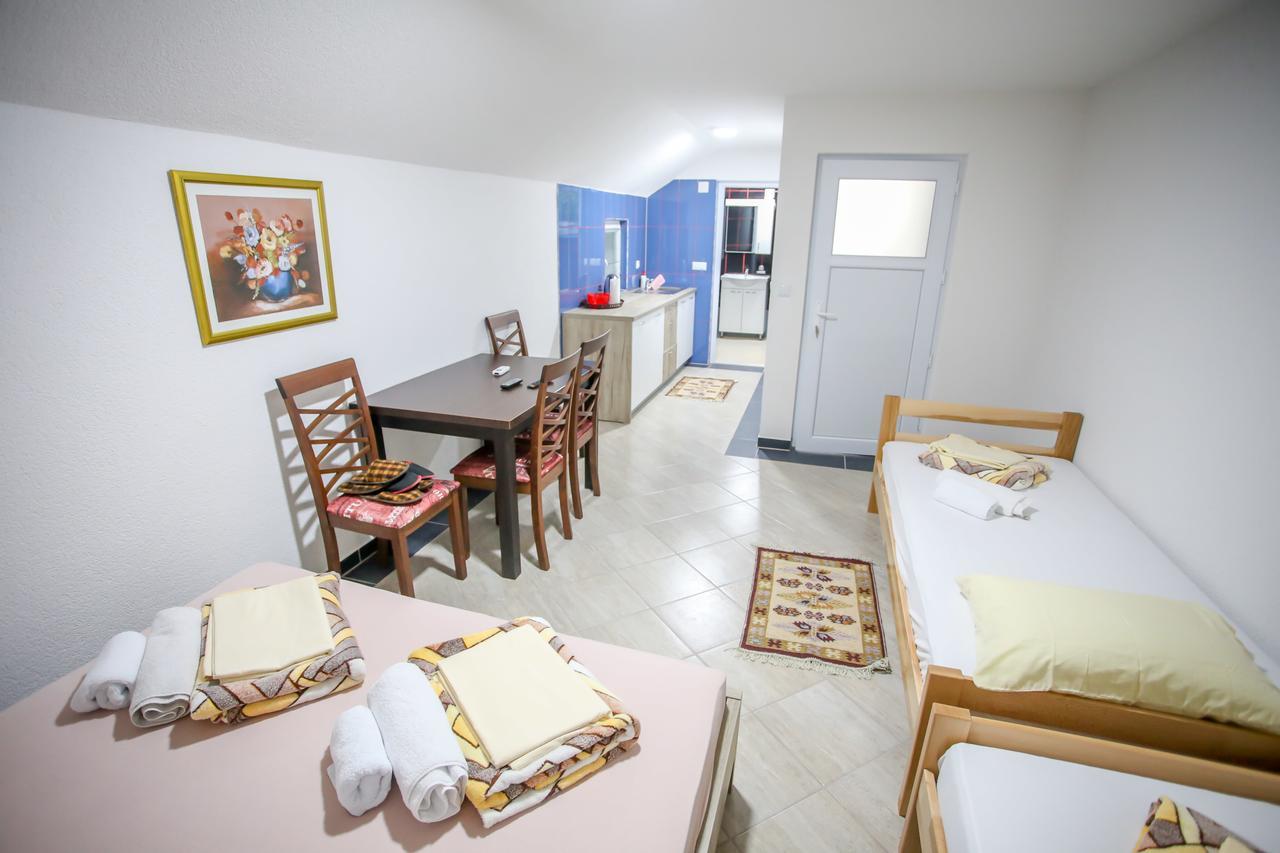 Apartments River Una 2 Bihac Exterior photo