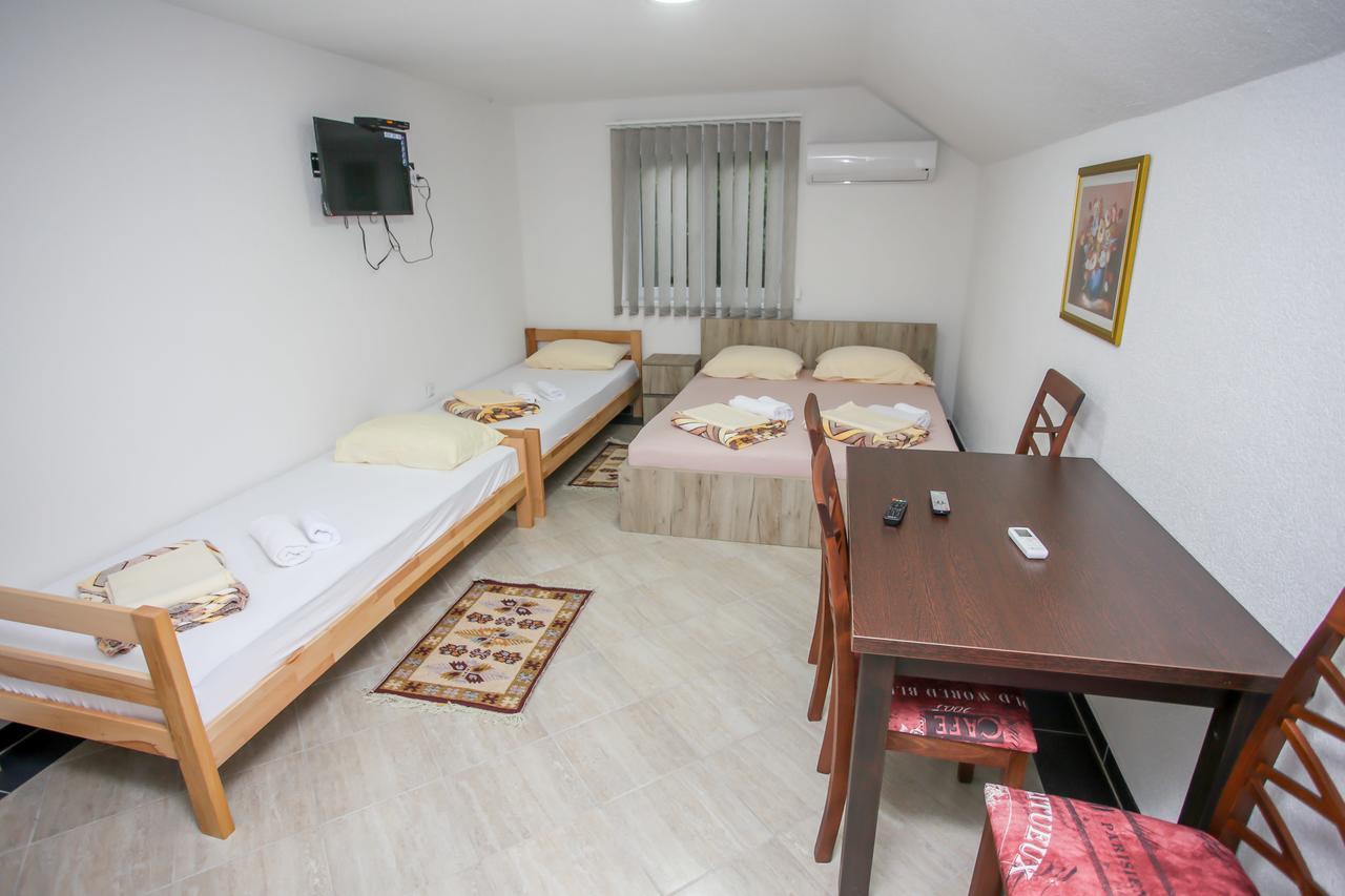 Apartments River Una 2 Bihac Exterior photo