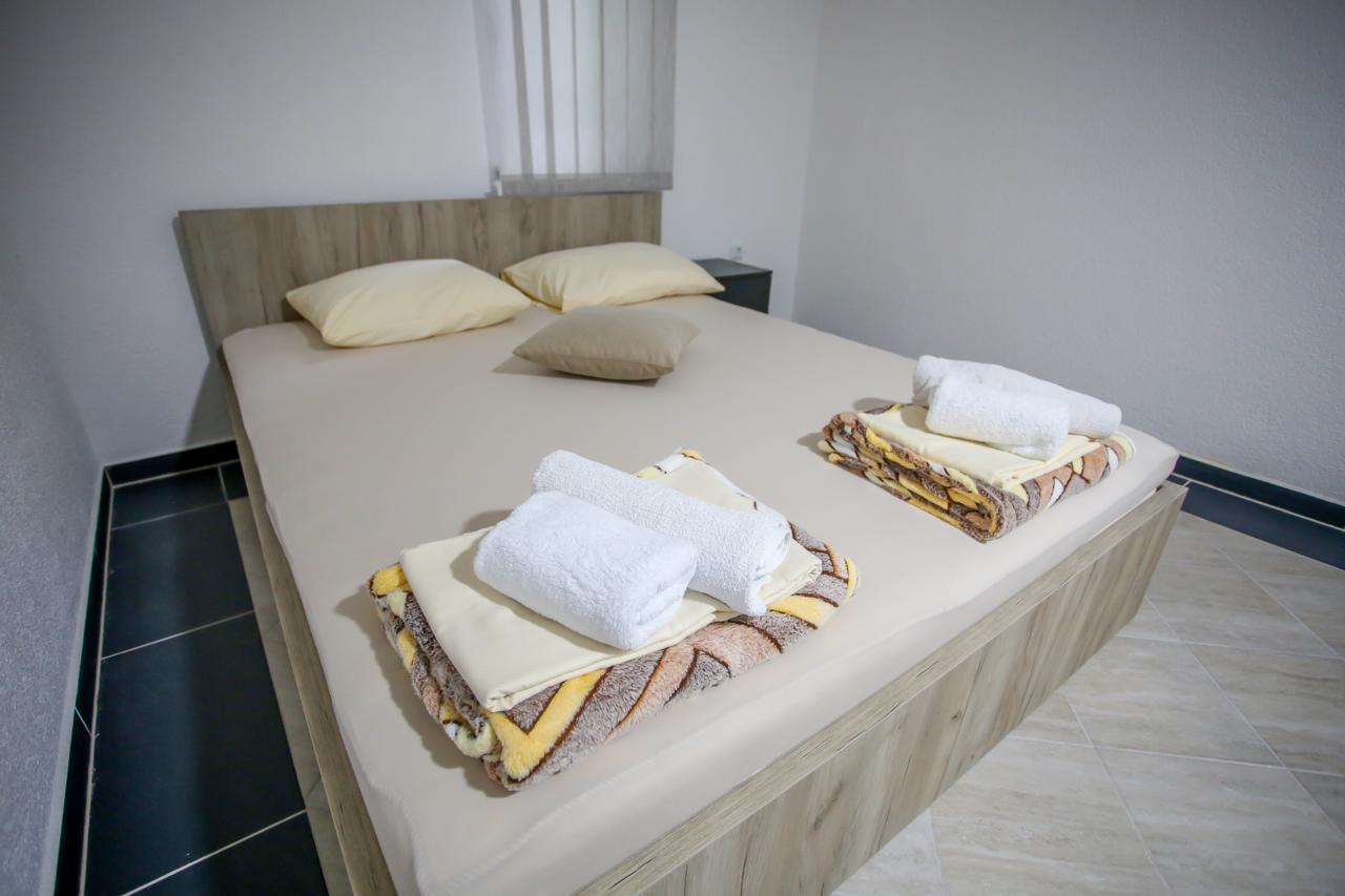 Apartments River Una 2 Bihac Exterior photo