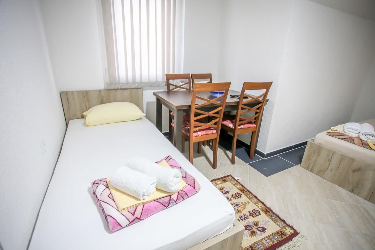 Apartments River Una 2 Bihac Exterior photo